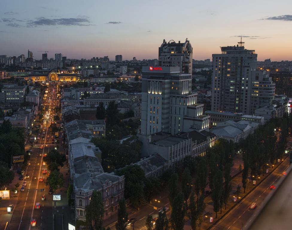 Ibis Kyiv City Center Hotel Exterior photo